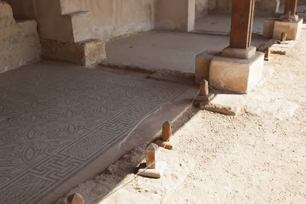 Mosaico Encontrado Durante Las Excavaciones Arqueológicas Suelo Las Supuestas Habitaciones Imagen de archivo