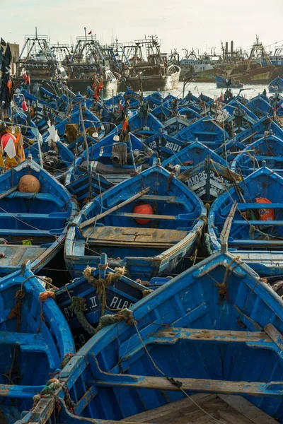 Marokko Essaouira Typiske Blå Fiskebåter Fortøyd Havnen – stockfoto