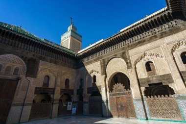 Fas 'ta. Fez. Medersa Bou inania, Merinid Hanedanı döneminde Sultan Abou 'Inan Faris için 1350 ile 1355 yılları arasında inşa edilmiştir..
