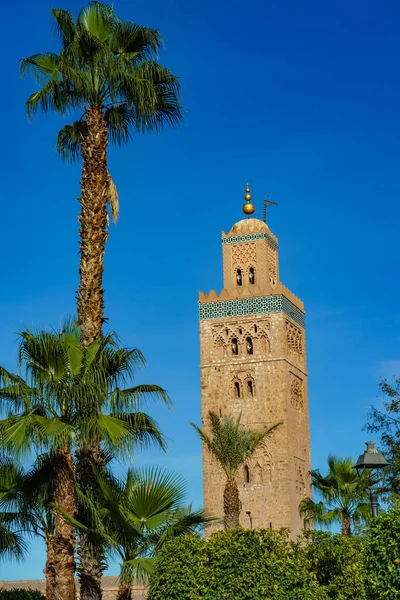 Kuzey Afrika. Fas 'ta. Marakeş. Koutoubia 'nın minaresi.