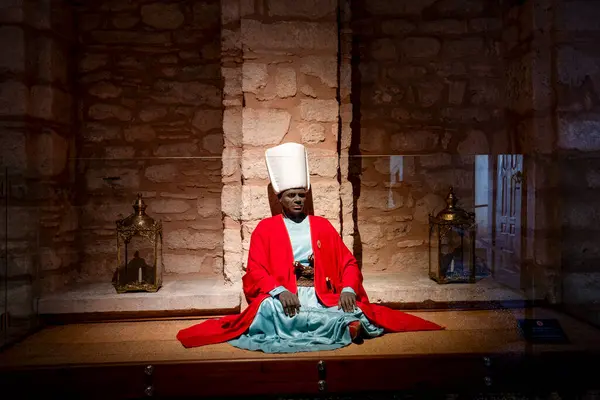 Hindi. İstanbul. Heykel, Topkapı Sarayı 'ndaki Harem' in harem ağasını temsil ediyor.