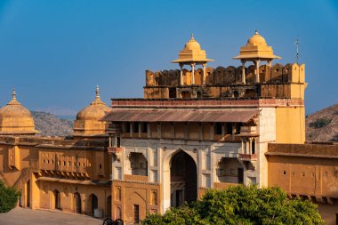 Hindistan. Rajasthan. Jaipur. Amber Kalesi. Güneş kapısı, kalenin girişi.