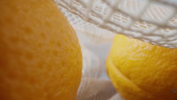 Portakallar Tekrar Kullanılabilir Eko Torbaya Görüş Yakın Çekim Aşırı Yakın — Stok video