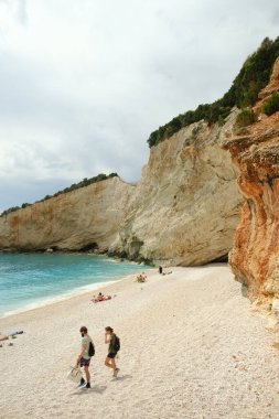 Porto Katsiki sahili manzaralı, Lefkada adasının en güzel plajı. Yunanistan, İyon Adası. Yazı 7 Haziran 2021 'de çekildi
