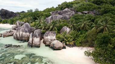 Anse Source dArgent plajı, La Digue adası, Seyşeller