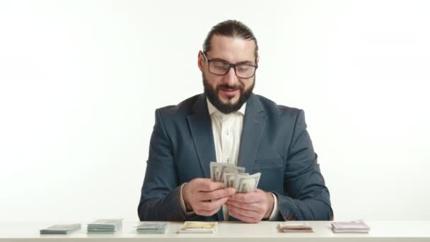 Pečlivý Podnikatel Zaměřuje Počítání Stohu Bankovek Ilustraci Finančního Řízení Účtování — Stock video