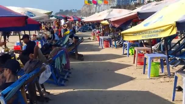 Vung Tau Viet Nam 3024 Přeplněné Lidi Opalování Pláži Spousta — Stock video