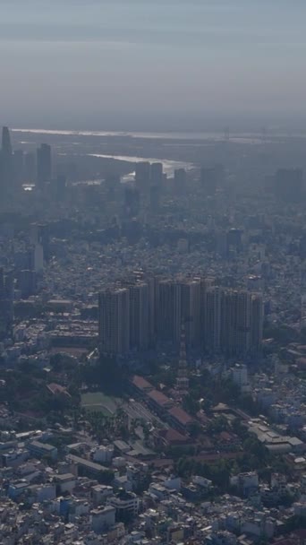 亚洲城市在空气质量问题 城市空气污染 尘土飞扬方面的航空观 — 图库视频影像