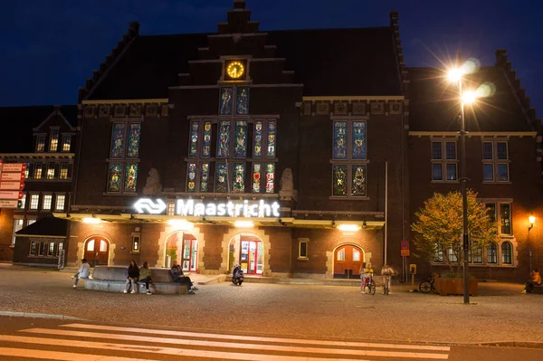Maastricht Netherlands October 2022 Entrance Train Station Maastricht Night — Stock Photo, Image