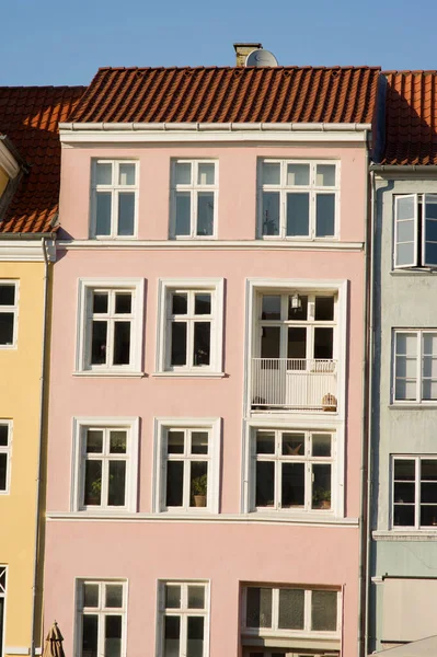 Růžový Historický Řadový Dům Nyhavnu Centru Kodaně Dánsku — Stock fotografie