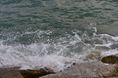 Rayong Tayland 11 Mart 2023 Rayong sahilinde kum ve mavi gökyüzü Rayong Tayland 'da bulut ile