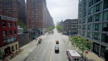 Yazın New York 'ta çekilen video.