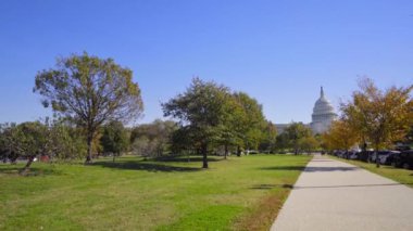 Güneşli bir günde Washington D.C. Capitol Hill 'de video çekimi.