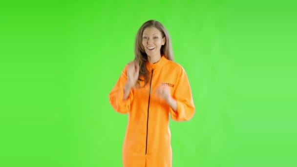 Jonge Vrouw Gevangene Groen Scherm Achtergrond — Stockvideo