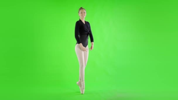 Giovane Ballerina Che Esegue Movimenti Balletto Schermo Verde Chroma Key — Video Stock