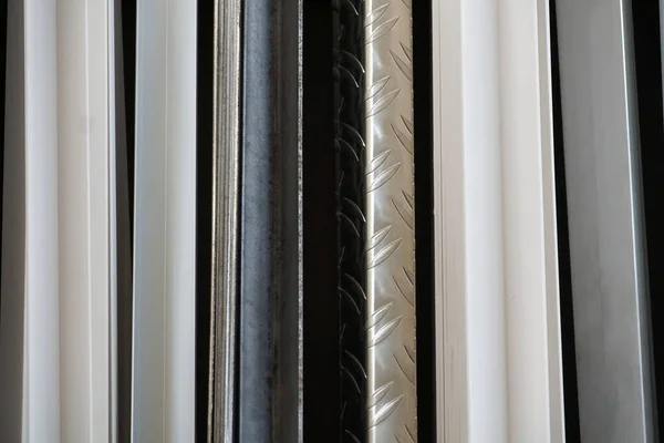 Várias Molduras Metal Plástico Para Cantos Paredes Reparação Decoração Casa — Fotografia de Stock