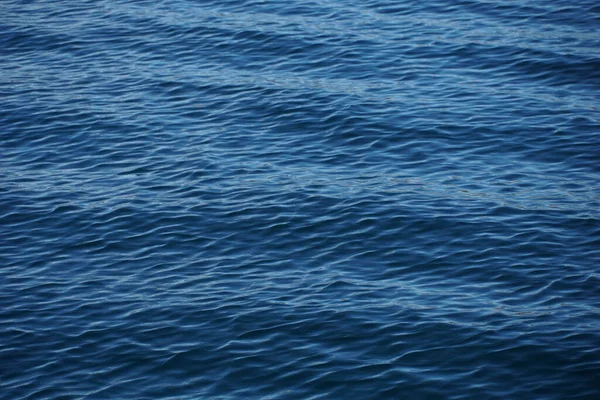 Intensive Blaue Wellige Oberfläche Abstrakter Hintergrund — Stockfoto