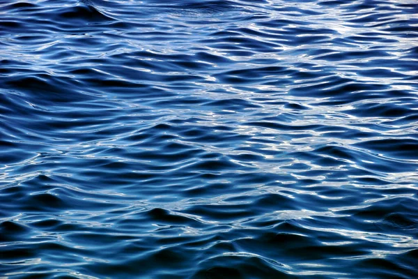 Mar Com Superfície Ondulada Agitada Gradiente Intensivo Cor Azul — Fotografia de Stock