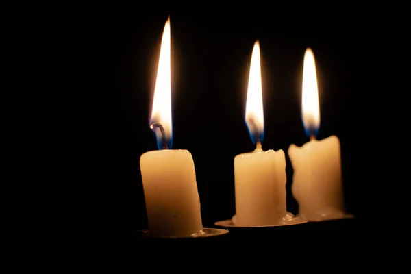 Νεκρή Ζωή Τρία Αναμμένα Κεριά — Φωτογραφία Αρχείου