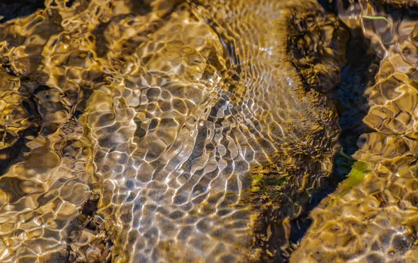 Zróżnicowana Fala Tekstury Górskiej Rzeki Zachodzie Słońca — Zdjęcie stockowe