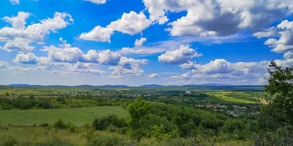 Letni Krajobraz Wiejskich Wyżynach Karpat — Zdjęcie stockowe