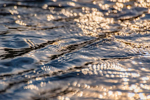Поверхня Гірської Річки Заході Сонця — стокове фото