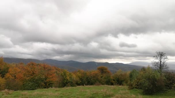 Zeitraffer Einer Herbststürmischen Landschaft Den Karpaten — Stockvideo