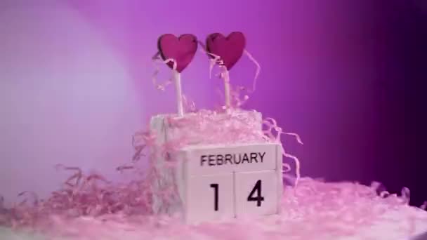 Metaforyczna Instalacja Kalendarza Walentynkowego — Wideo stockowe