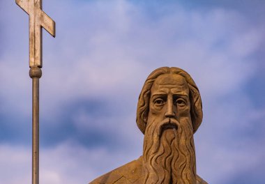 Svalyava, Transcarpathia, Ukrayna - 3 Mart 2024 - Havarilere Eşit Aziz Anıtı Cyril ve Methodius