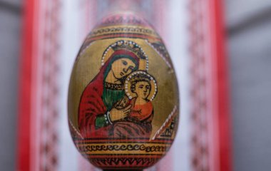 Paskalya, arka plan için boyanmış bir yumurta ile sakin bir hayat.