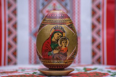 Paskalya, arka plan için boyanmış bir yumurta ile sakin bir hayat.