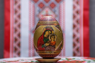 Paskalya, arka plan için boyanmış bir yumurta ile sakin bir hayat.