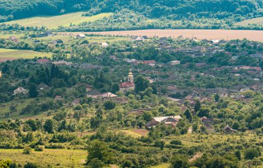 Köyün bahar manzarası Tepeden alındı
