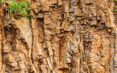 Eski bir taş ocağında taş dokusu