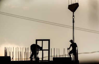 Şehir inşaatçılarının ana hatları.