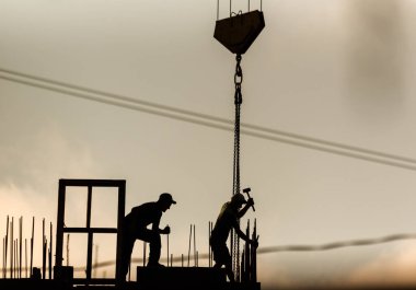 Şehir inşaatçılarının ana hatları.