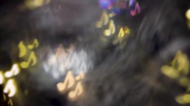 Sanat saçmalığıyla şenlikli bir arkaplan