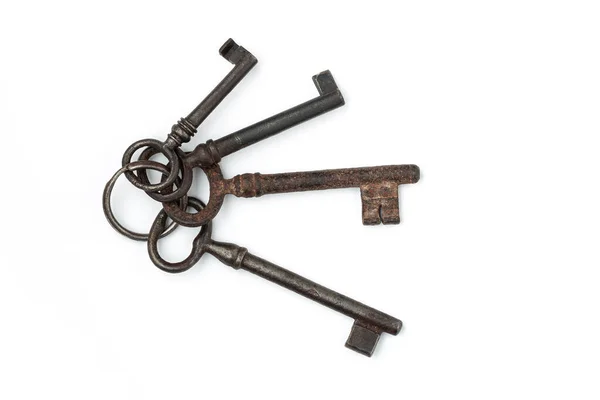 Ένα Μάτσο Παλιά Κλειδιά Εποχής Απομονωμένα Λευκό Φόντο Έννοια Ασφάλειας — Φωτογραφία Αρχείου