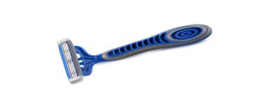 Tek kullanımlık mavi jilet beyaz arka planda izole edilmiş. kırpma yolu ile