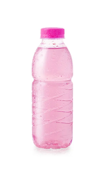 Sok Plastikowej Butelce Kroplami Wody Izolowany Białym Tle Ścieżką Wycinania — Zdjęcie stockowe