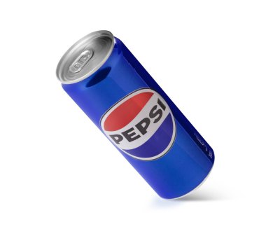 Moldova, Chisinau, 13 Ağustos 2024: Pepsi alüminyum kutusu, beyaz arka planda izole edildi. kırpma yolu ile