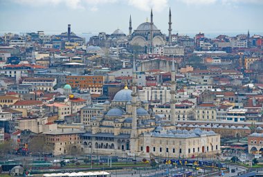 12 Nisan 2023 Çarşamba günü Galata Kulesi, Beyoğlu, İstanbul, Türkiye 'den görüntü.