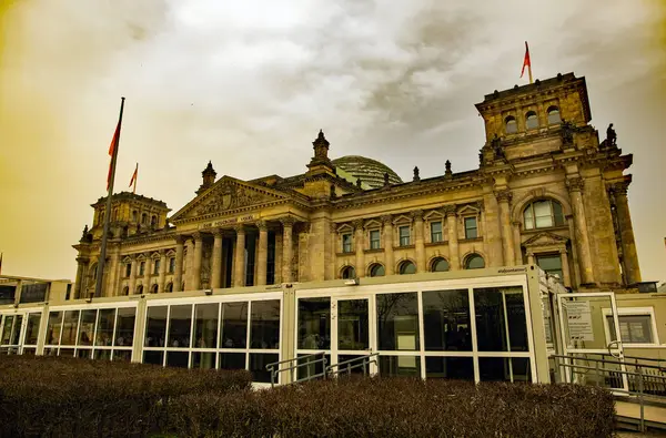 Reichstag, Berlin, Doğu Almanya, 30 Mart 2024 Cumartesi.