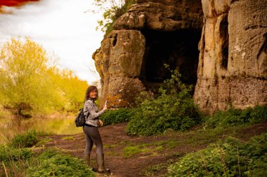 Anchor Kilisesi mağaraları, Derbyshire, Ingleby köyüne yakın Keuper Sandstone 'da bir dizi mağara..