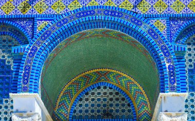 Kudüs, Batı Duvarı yakınlarındaki Tapınak Dağı 'ndaki Eski Şehir' de bulunan İslami Kaya Tapınağı..