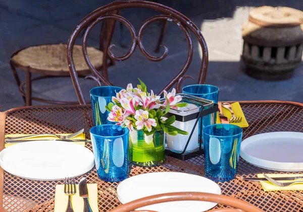 Mexico Zocalo Eski Şehir Kafeleri ve Metropolitan Katedrali yakınlarındaki tarihi şehir merkezindeki restoranlar.