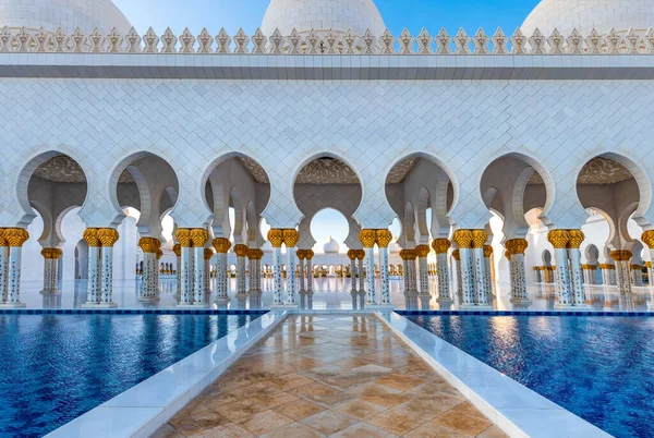 stock image Abu Dhabi Grand Mosque, Iconic Landmark and Architectural Marvel of UAE.