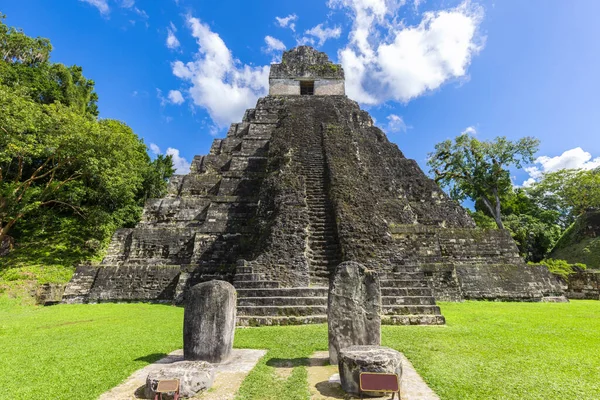 Guatemala Daki Antik Maya Tikal Piramitleri Turistlerin Ilgi Odağı — Stok fotoğraf