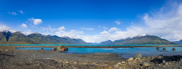 アルゼンチン エルCalefate パタゴニア国立公園の風光明媚な湖と氷河の風景 — ストック写真