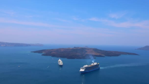 Grecia Isole Greche Navi Crociera Ormeggiate Vicino All Isola Santorini — Video Stock